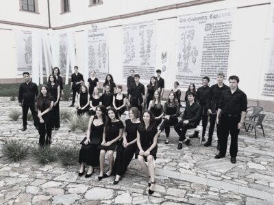 Kontraste: Zwischen Vivaldi und Dobrogosz – ein Konzert der Feuerbacher Ev. Jugendkantorei - IBA'27 Festival #2